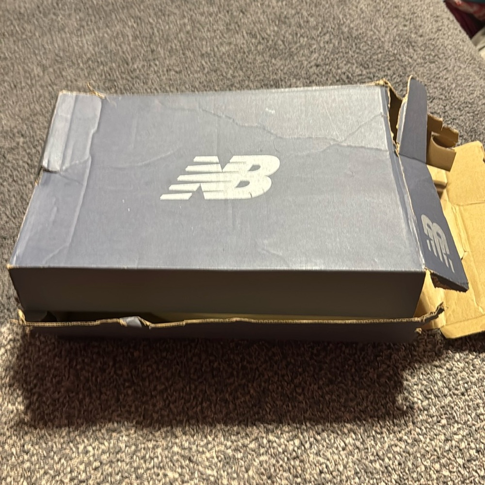 Men’s new balance CT302OC shoes pink/white